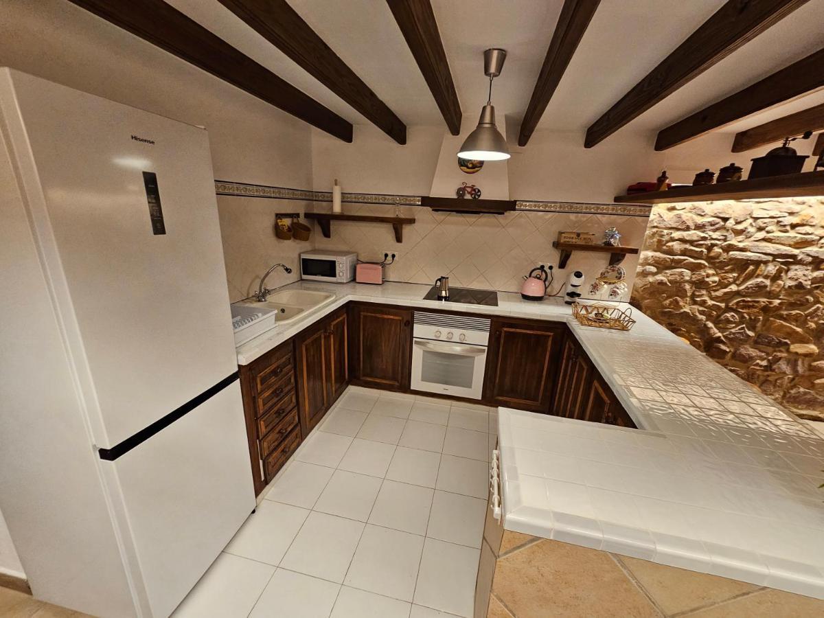 Casa Turistica Torreon De Villafames Vilafamés Eksteriør billede